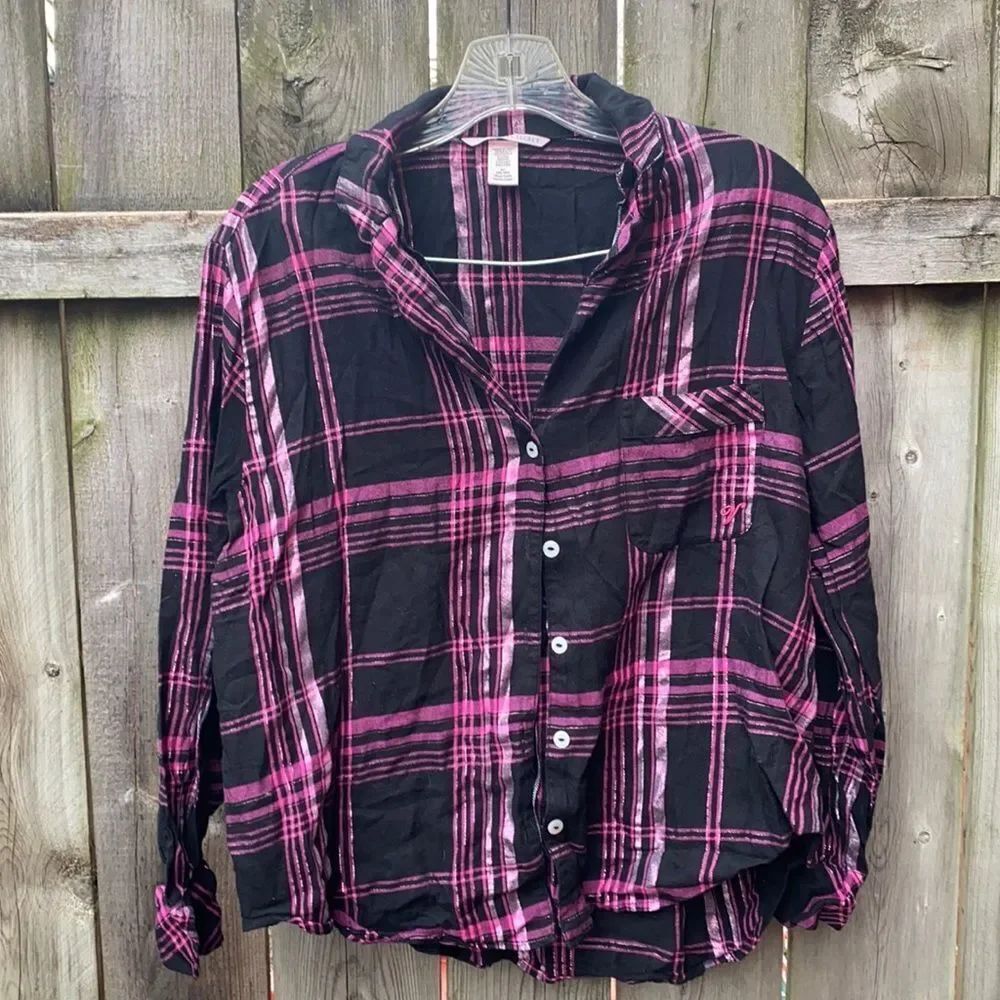 Victoria’s Secret button down top sz. M
